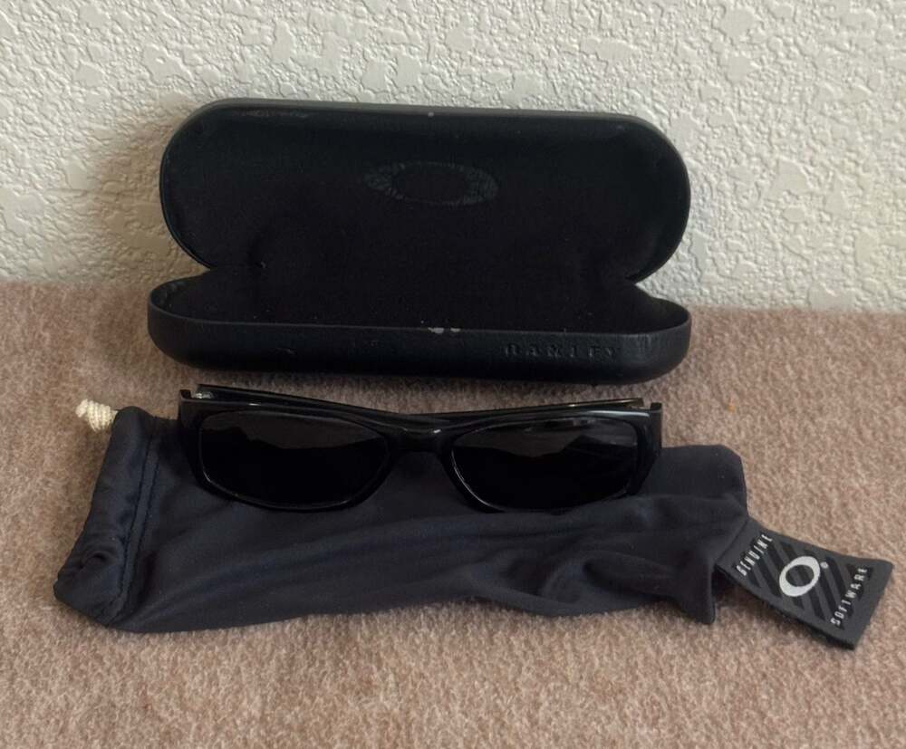 Oakley Tumbler Sunglasses Black
